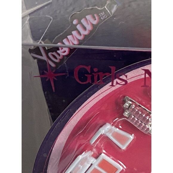 BRATZ Girls Nite Out Collection YASMIN 21st Birthday Edition NEW Sealed - Picture 5 of 14